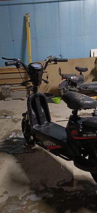 Скутер  OK Moto CK8