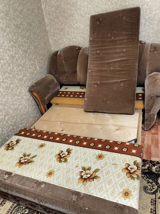 Продам диван + кресло
