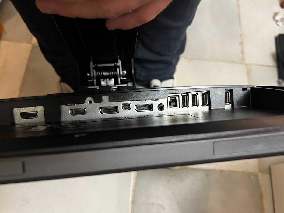 Монитор Dell U2415 24 inch