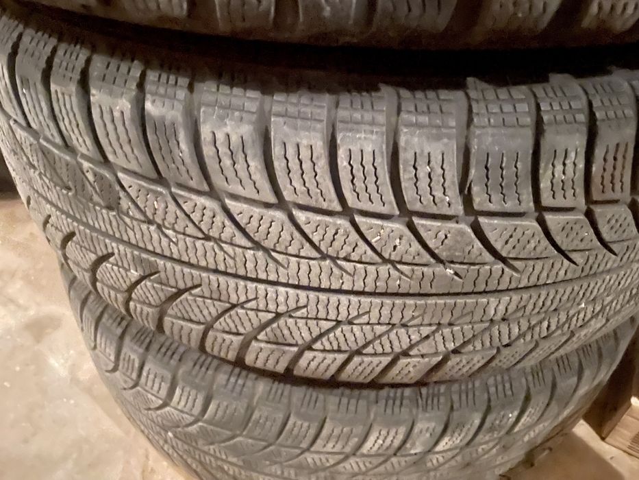 Зимни Гуми с джанти 205/55/R16 Audi