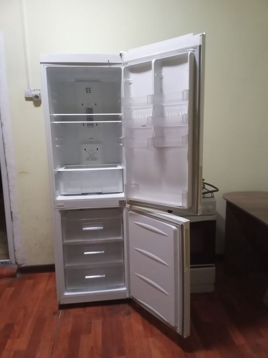 Продам холодильник LG