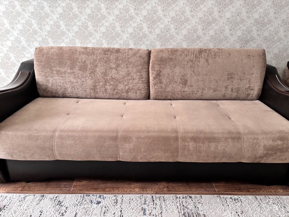 Продам диван с креслом в отличном состоянии