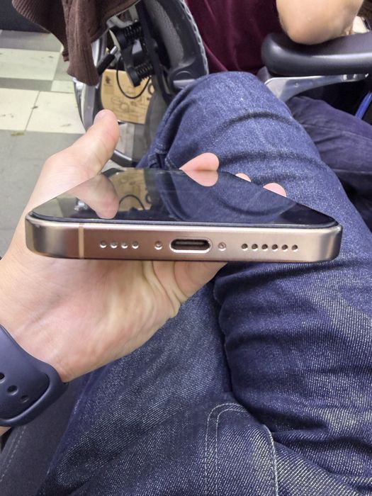 16 pro max 512 Гб цвет GOLD