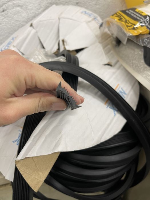 НОВО Уплътнение за алуминиева дограма