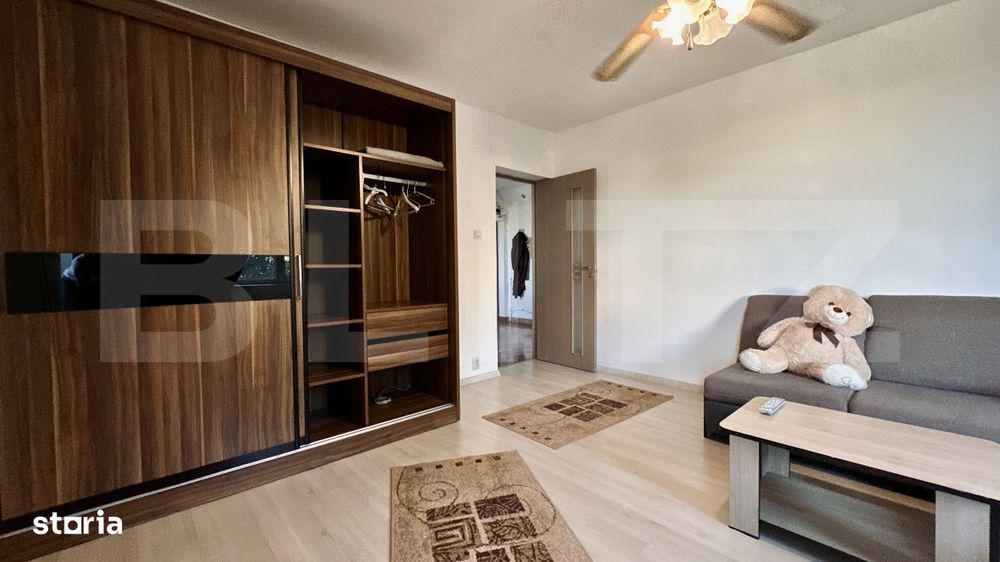 Apartament cu 3 camere, decomandat, etaj 3/4, dubla orientare, Rogeriu — fotografia 3