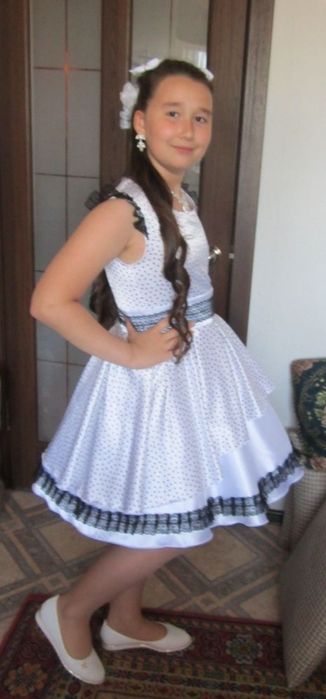 Платье на девочку, 10-12 лет, +подарки