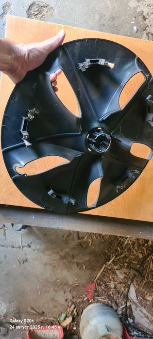 Тасове за Тесла Модел 3 Tesla Model 3