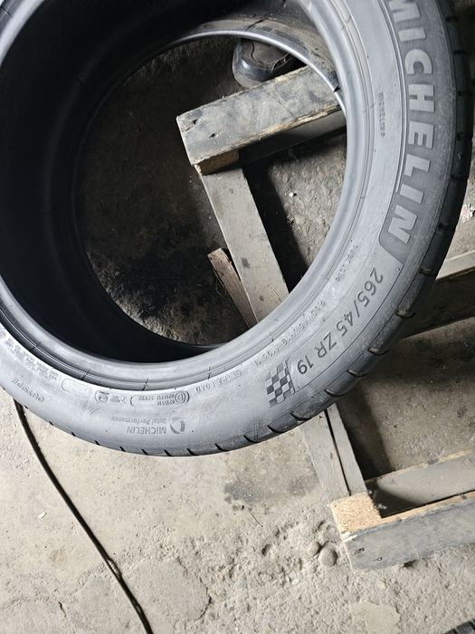 1 anvelopa vara 265 45 19 Michelin