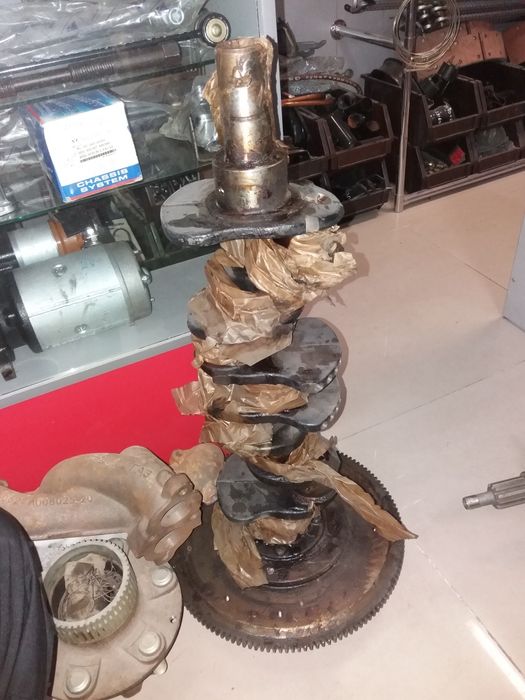 Газель Волга УАЗ Коленвал ЗМЗ 402 с маховиком, корзиной и фередо.