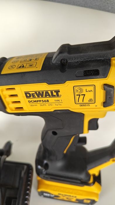 DeWalt DCMPP568N - Foarfeca de gradina pentru crengi cu acumulator si incarcatir