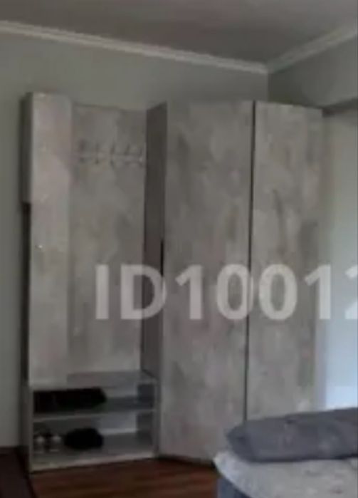 Продвм шкаф, компьютерны стол, прихожую