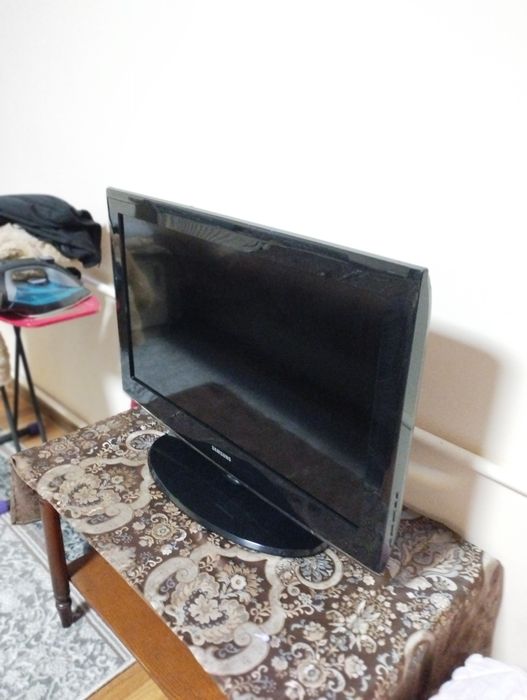 Samsung televizor ideal holattda