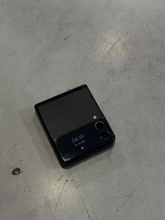 Samsung Z flip 3 5g