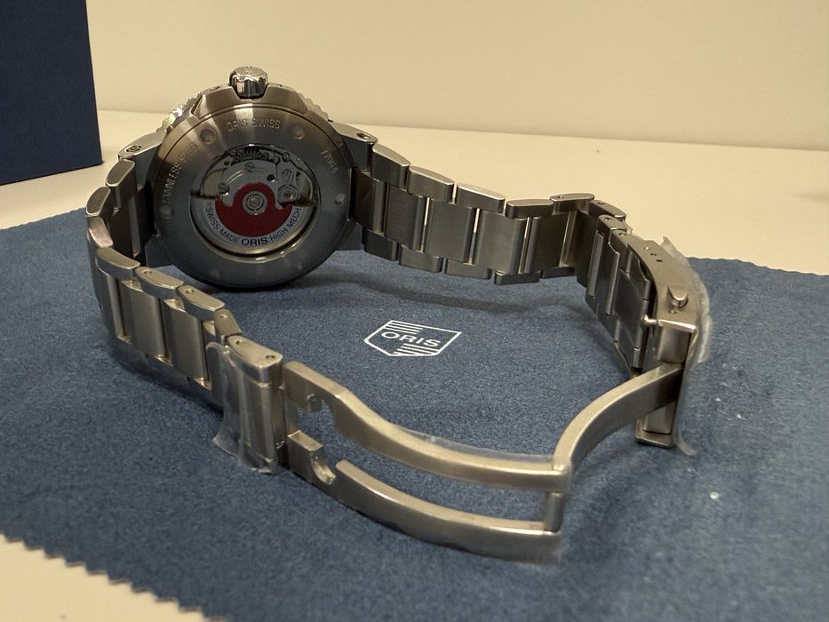 Oris Aquis Upcycle Date 41.5mm Мъжки автоматичен часовник