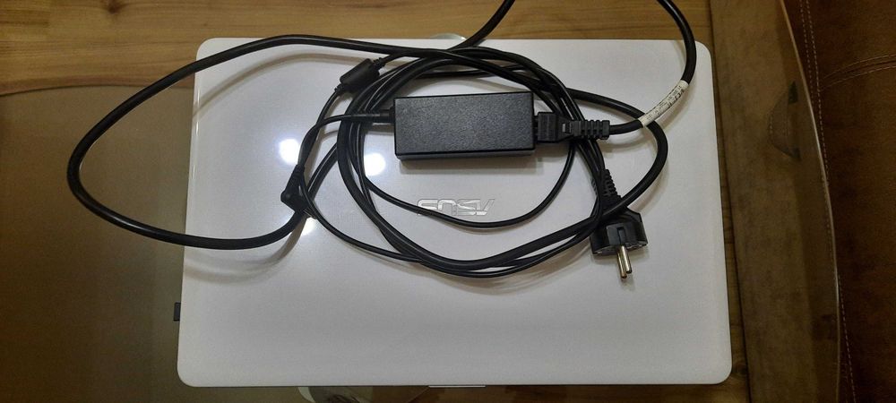 Лаптоп ASUS X540s