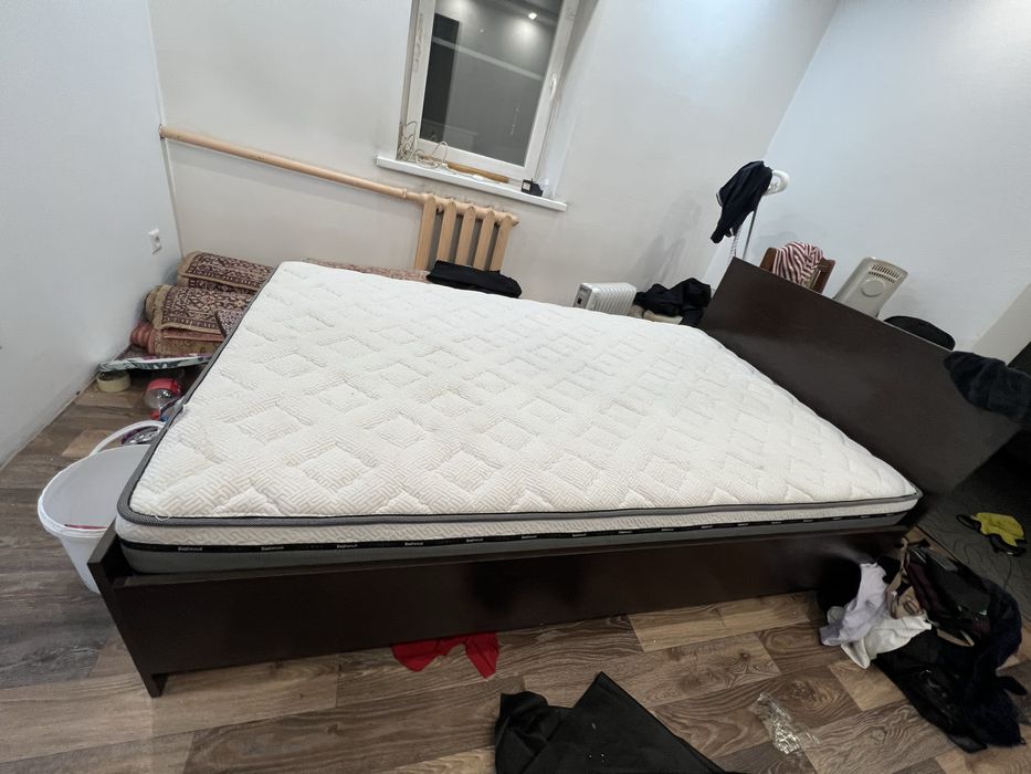 Продам кровать матрас 1,5