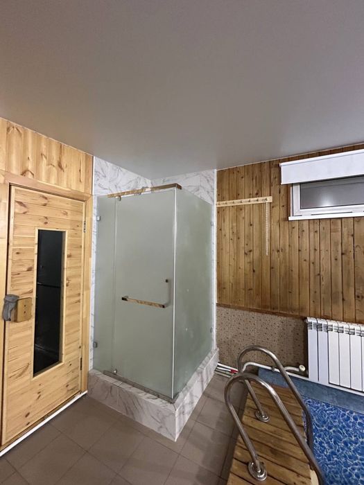 Душевая кабина стекло