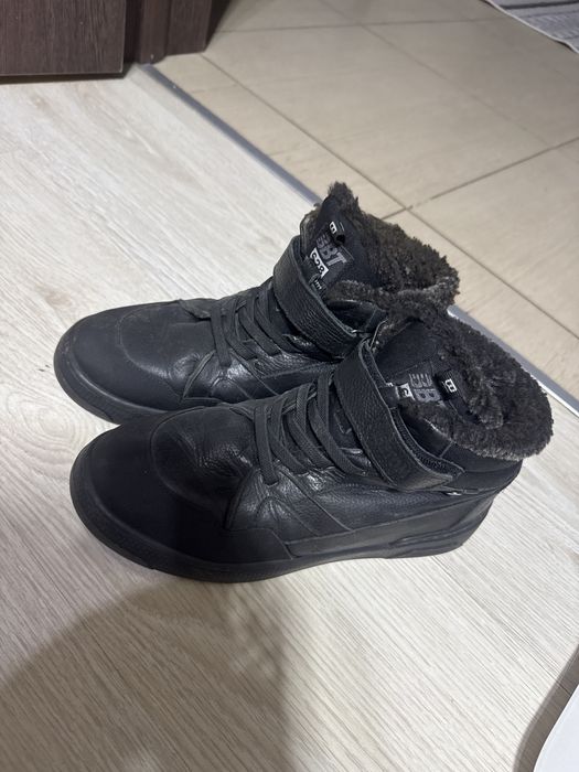 Зимние ботинки