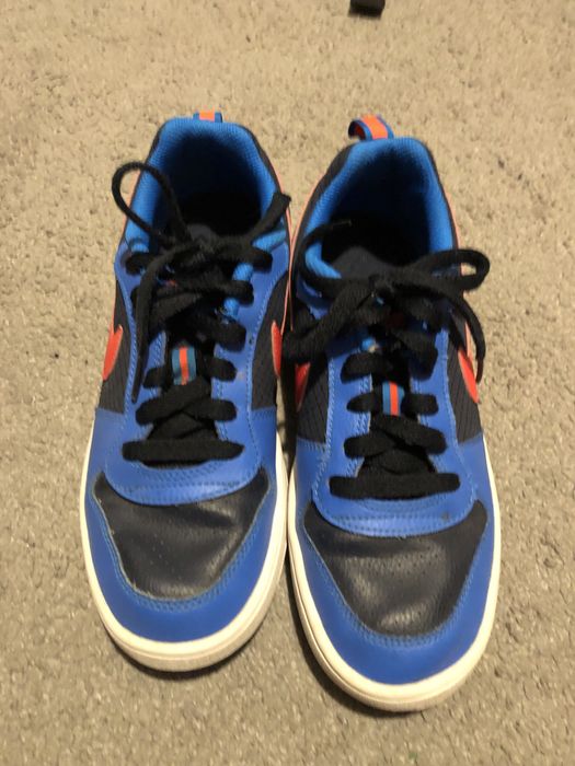 Adidasi Nike albastri