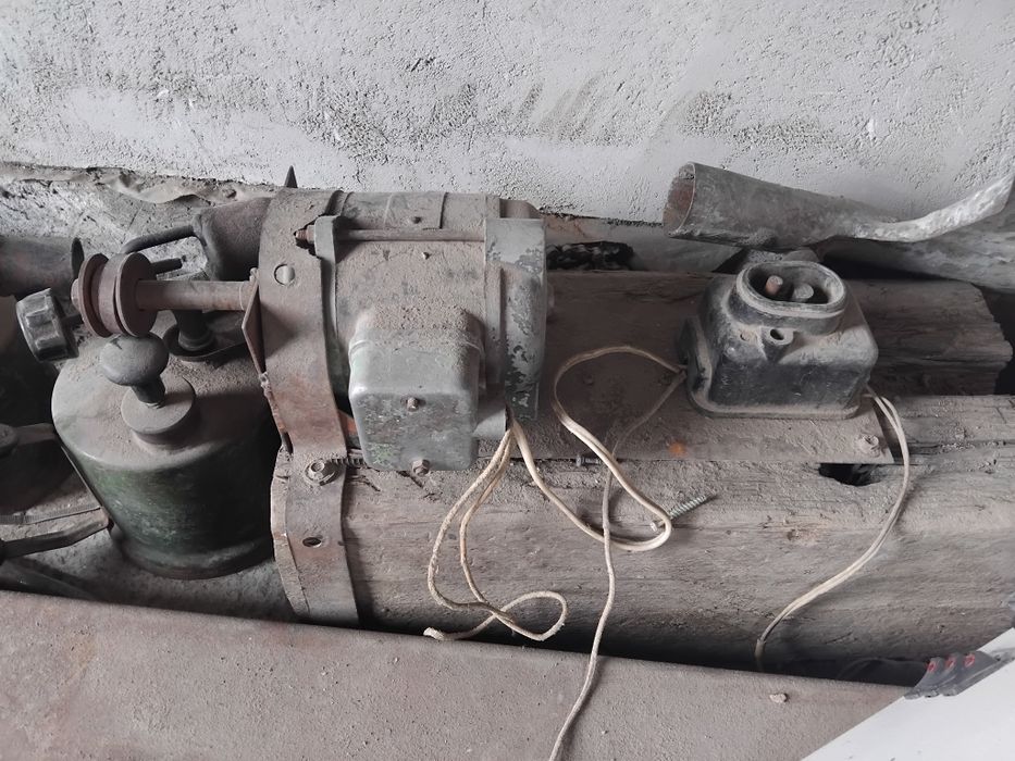 Продам  наждак 10000