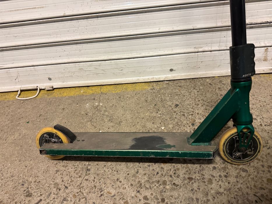Тротинетка за трикове North scooters