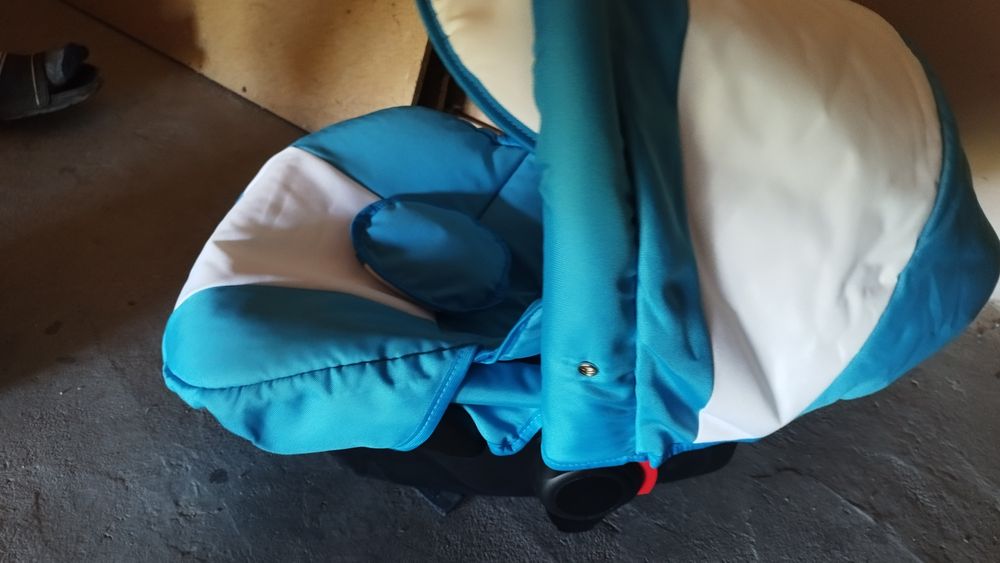 Бебешко кошче за кола