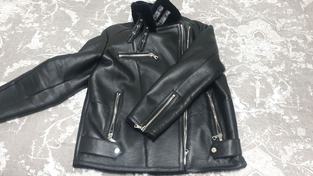 Продам натуральную  дубленку авиатор