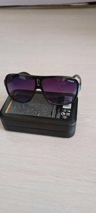 Слънчеви очила Carrera
