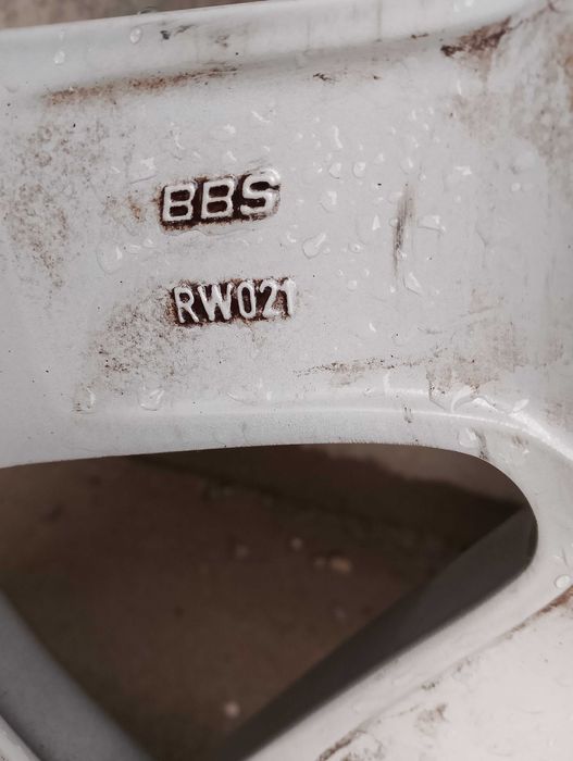 Продавам джанти за vw bbs 17 цола със летни гуми Пирели