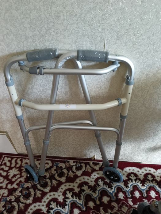 коляска инвалидная