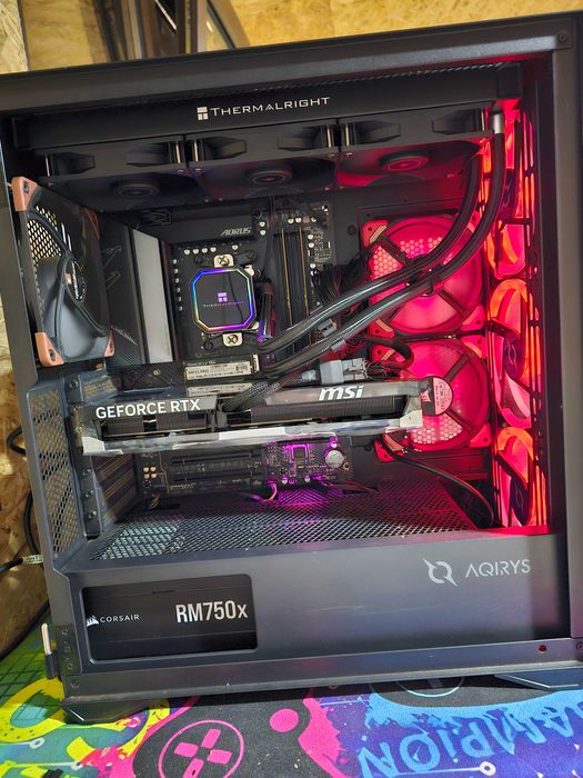 Sistem Gaming/Editari Ryzen 9900X, 32gb DDR5, ssd 2tb, RTX 5070, ETC!
