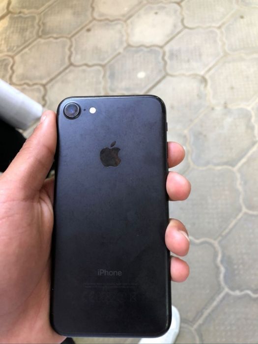 Срочно продам Айфон 7 32гб оригинал 100%