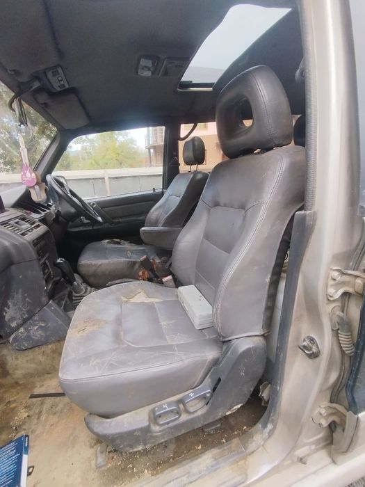Dezmembrez mitsubishi pajero mk2
2.5 tdi
Cutie manuala reductor super