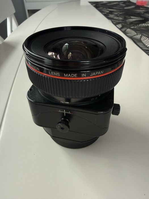 Set foto mirrorles DSLR Canon