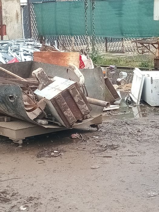 Metallom olamiz qimmat narxlarda