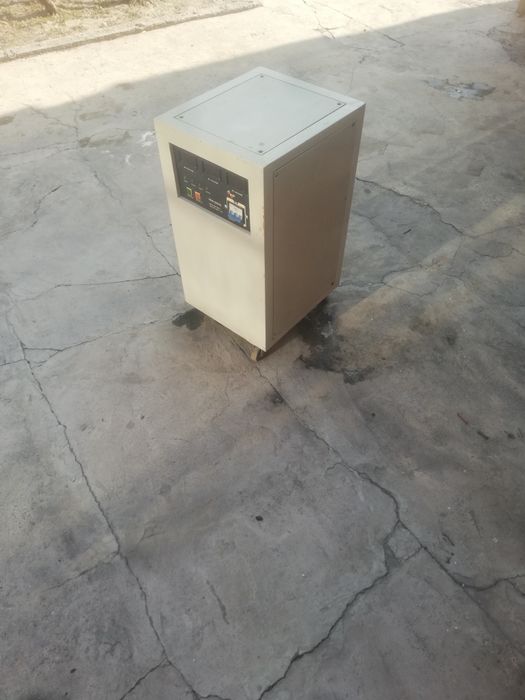 Стабилизатор напряжения