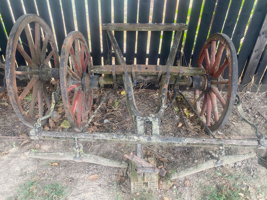 Vând elemente metalice și de lemn - Cǎruțǎ “Cocie” ungurească veche