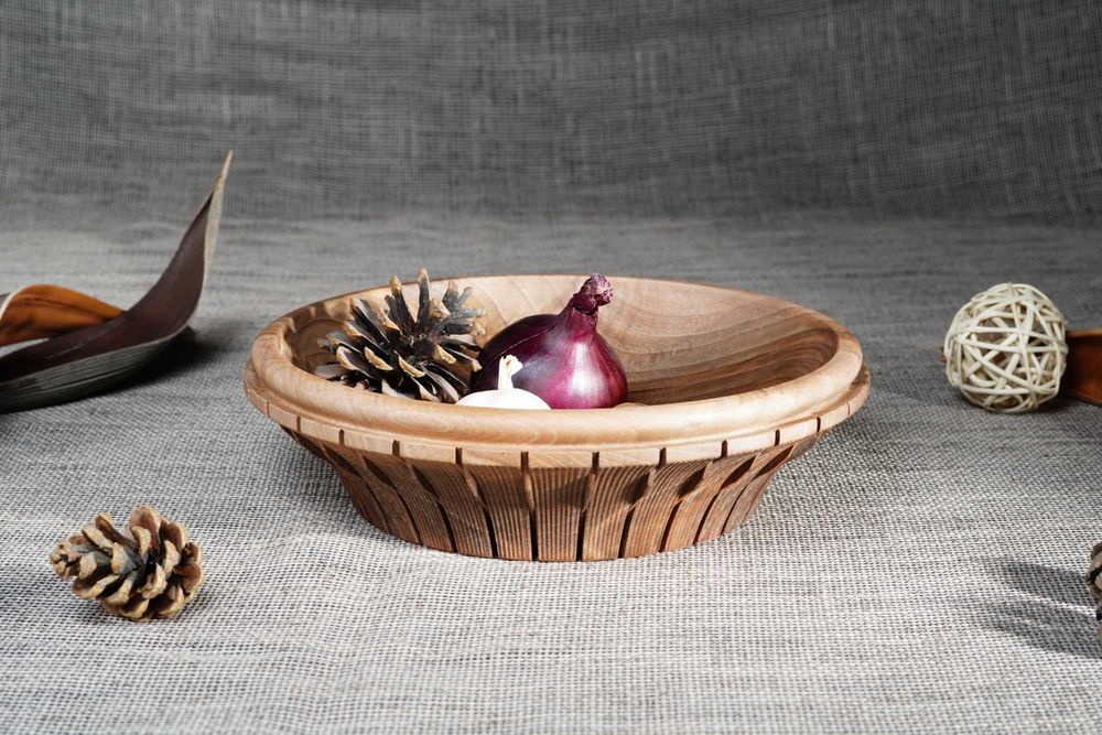 Дървена купа  от масивна дървесина орех