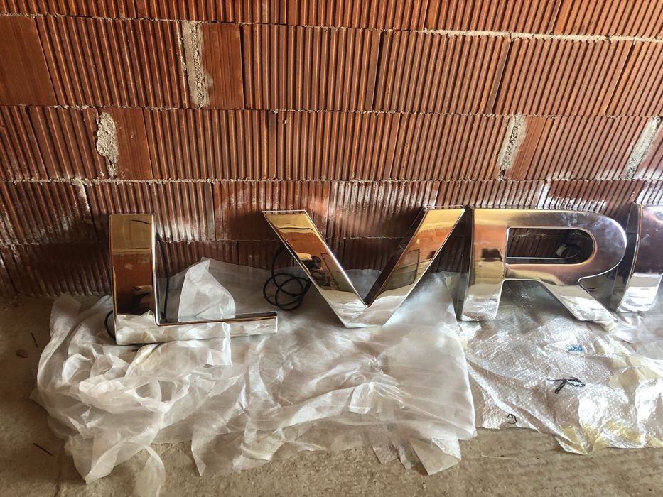 LAND ROVER Лед Букви / нови /