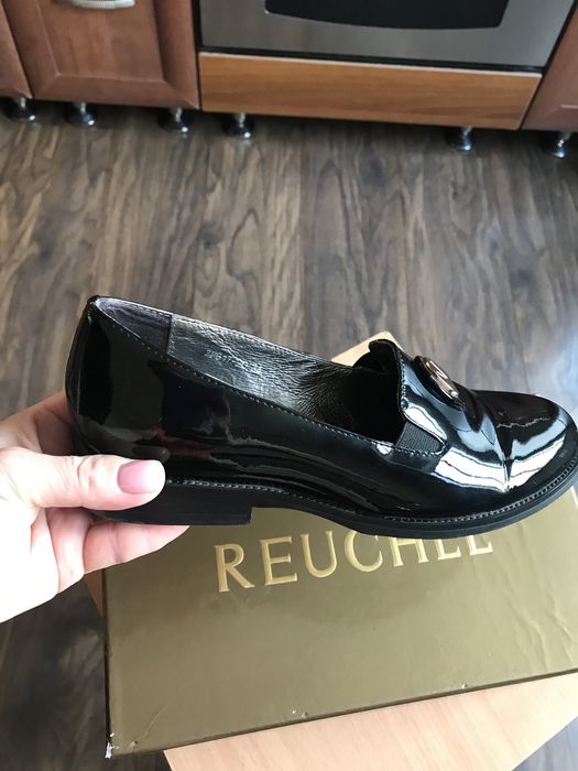 Обувь лоферы