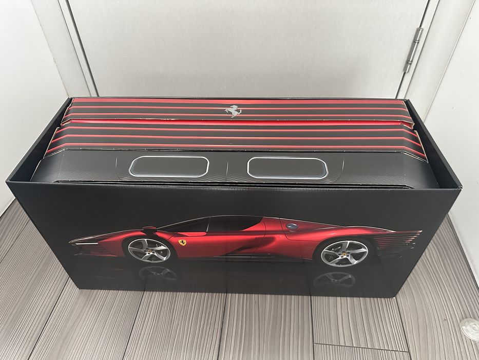 Продавам Lego Technic Daytona 42143