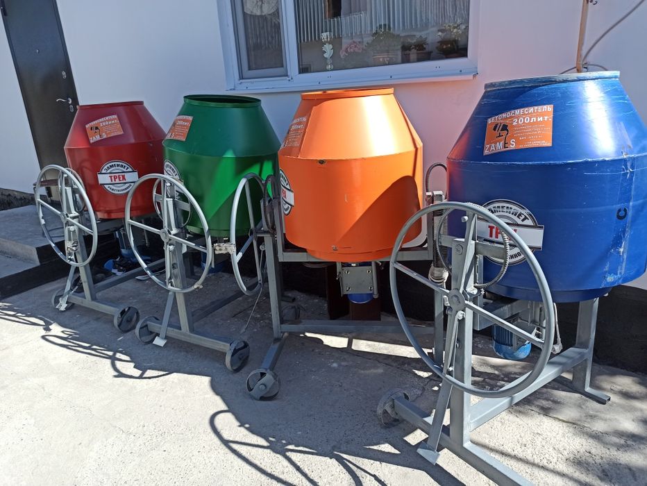 Бетономешалка Миксер 240литров Вибратор для бетона Лазерный уровень А