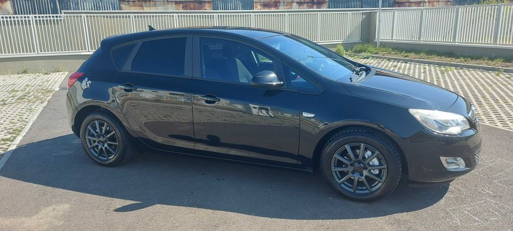 OPEL Astra 2011 — imagine 4