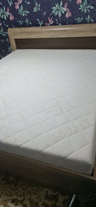 Продается кровать