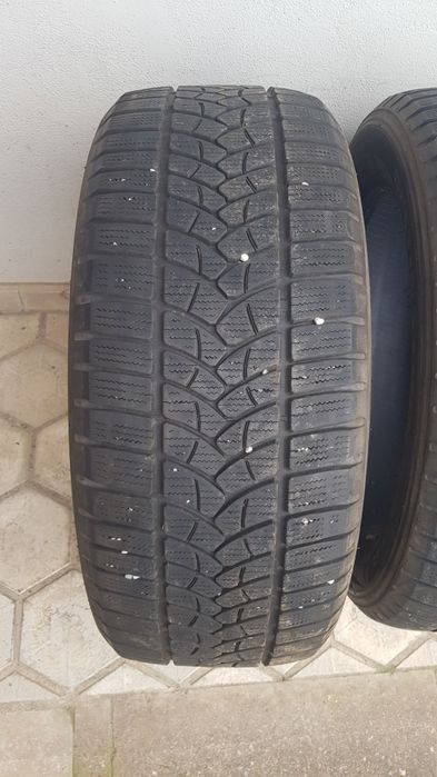 2 бр. зимни гуми 235 55 17 Firestone