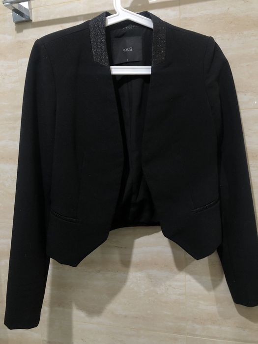 Пиджак (Абая Манаса)