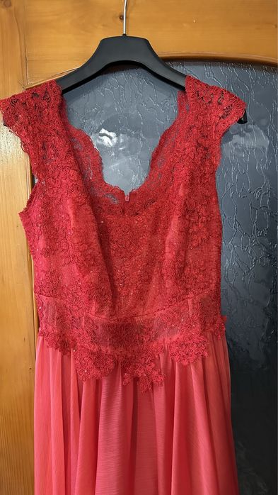 Rochie eleganta rosie