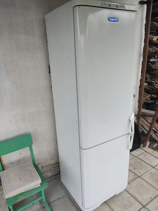 Продам холодильник