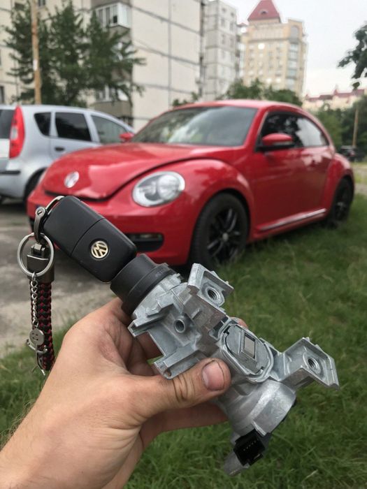 Профессиональное изготовление автоключей.