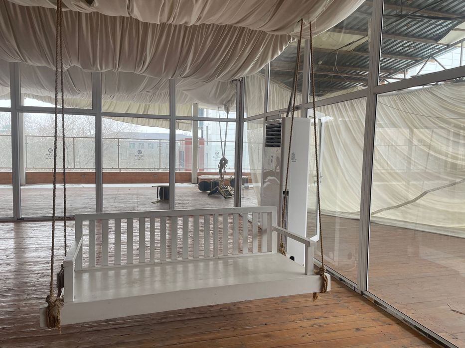 Мебель для двора,летника ,стол стулья,Люстра